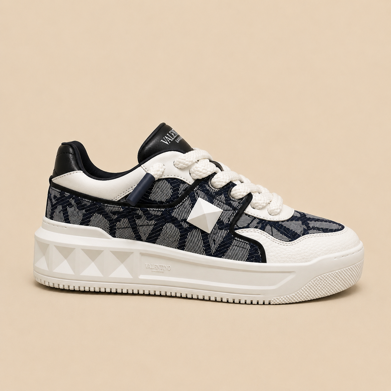 Valentino One Stud XL Navy - side