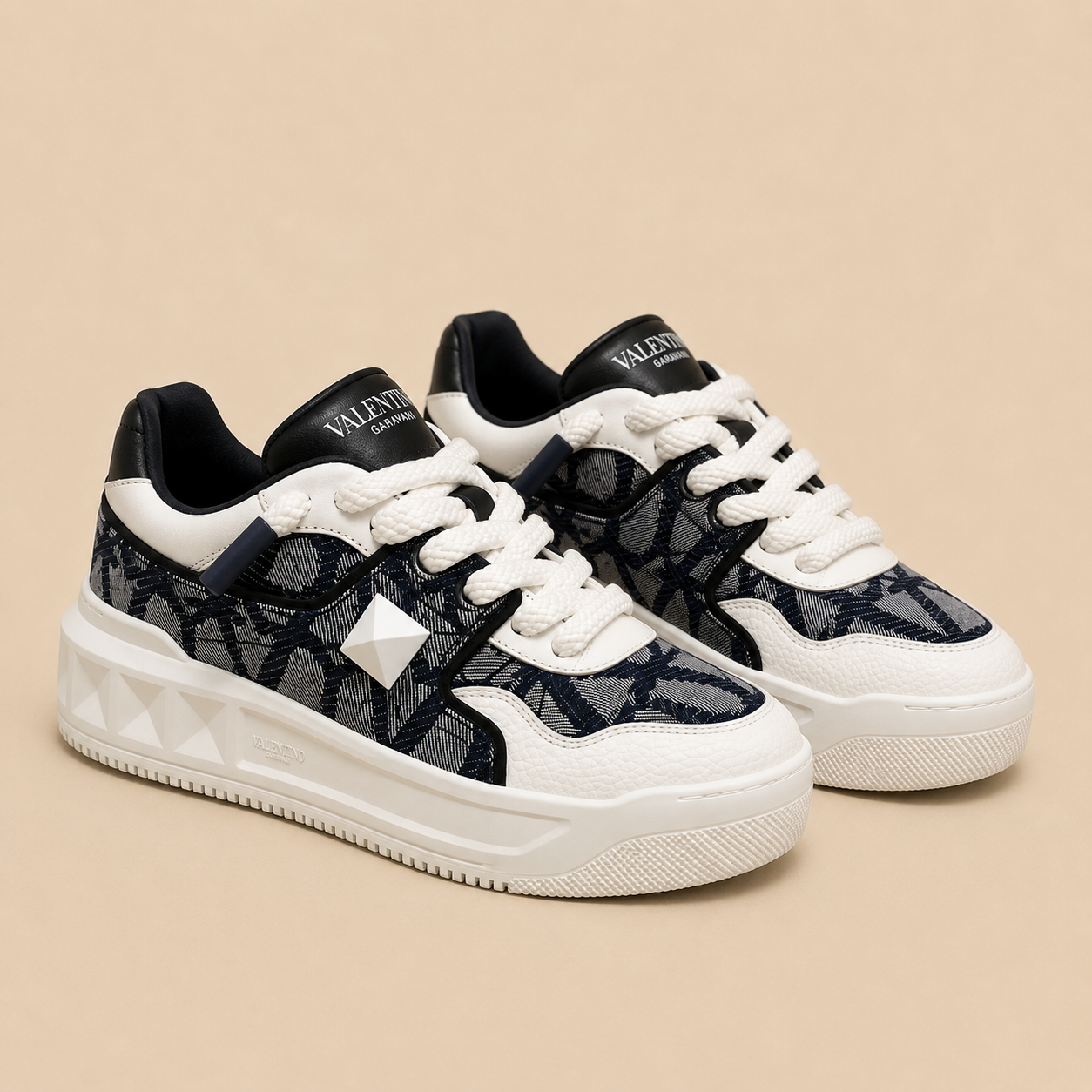 Valentino One Stud XL Navy - pair 3/4