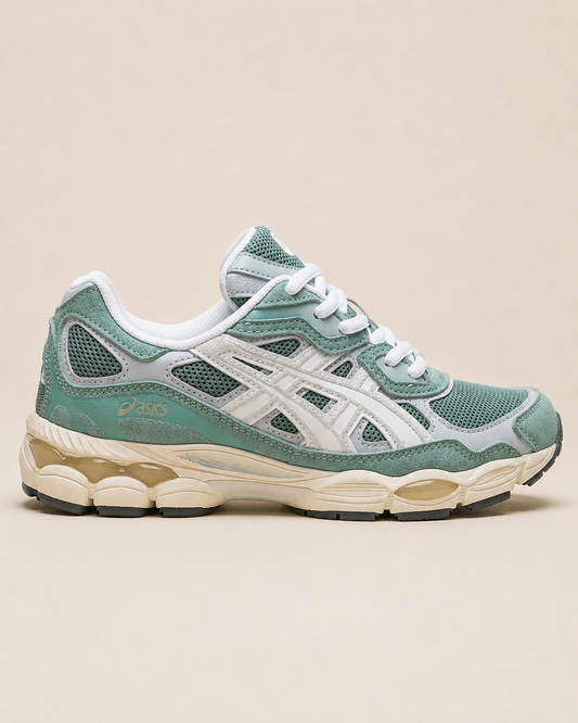 ASICS Gel-NYC Sage side