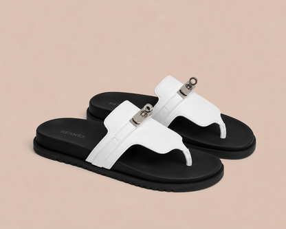 Hermès Kelly Thong Sandal White Smooth - pair