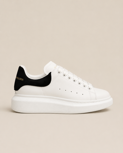 Alexander McQueen Oversized White Black - צד