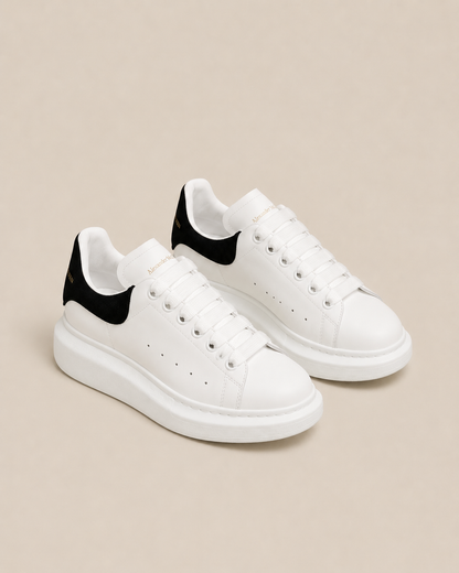 Alexander McQueen Oversized White Black - זוג שלוש רבע