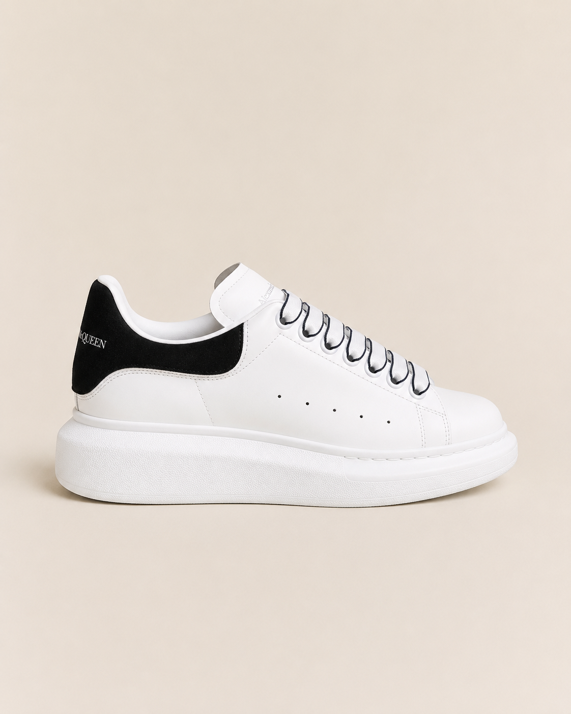 Alexander McQueen Oversized White Black Silver - צד