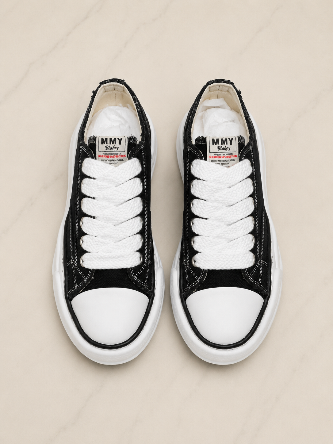 Mihara Blakey black top down