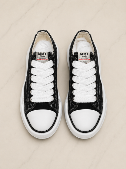 Mihara Blakey black top down
