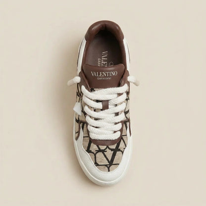 Valentino One Stud XL - מבט מלמעלה